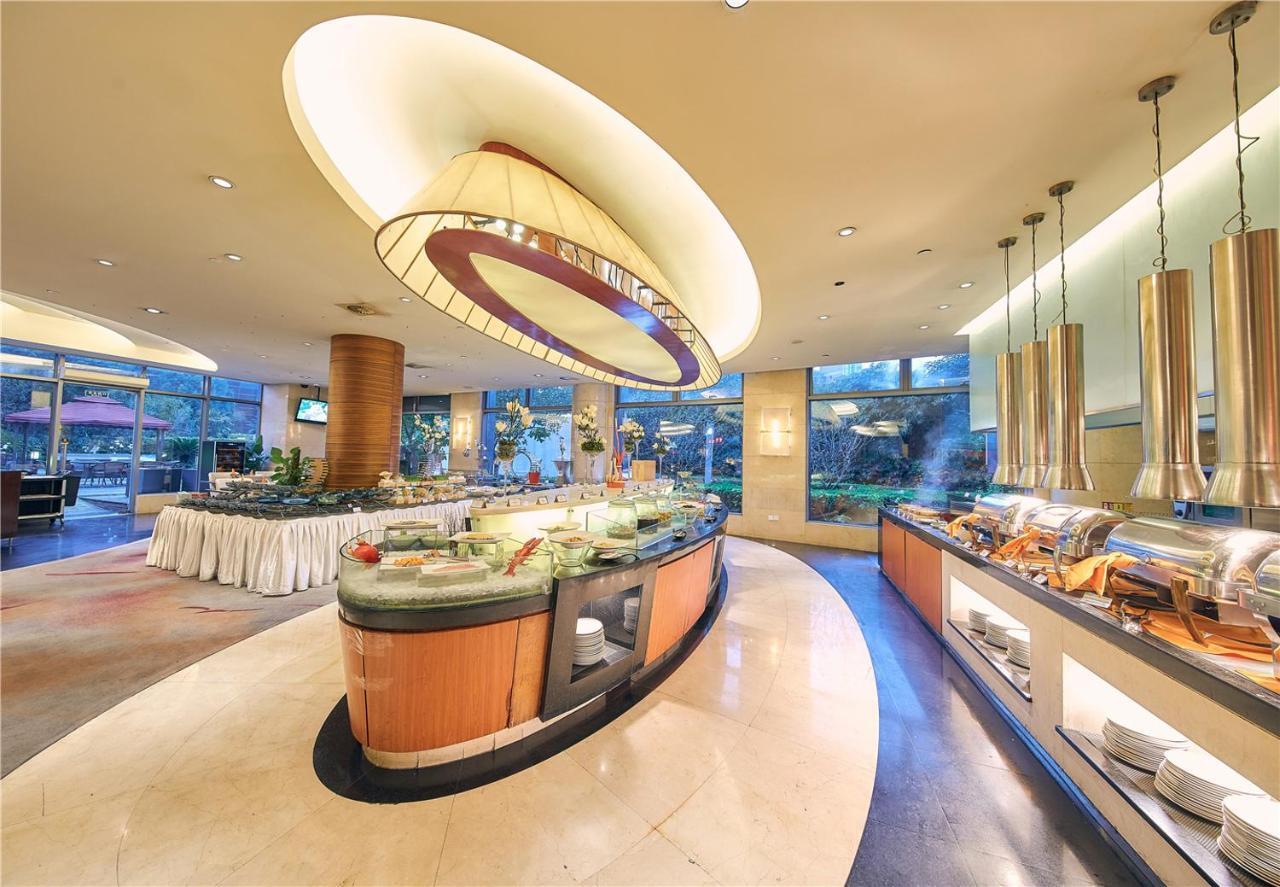 โรงแรม โรงแรมพาร์ควิว 4*